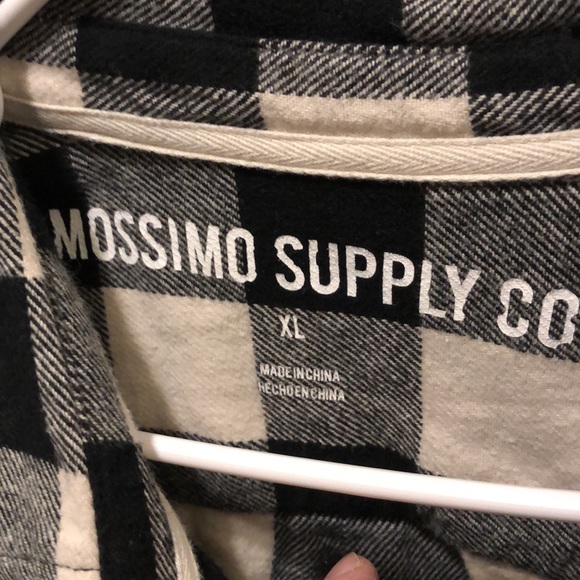 Men’s Mossimo flannel button down shirt size XL - Picture 2 of 3